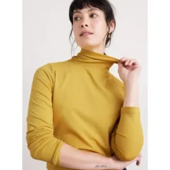 Landing Roll Neck Top in GOTS-Certified Organic Cotton