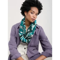 Pretty Circle Scarf