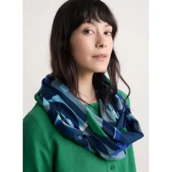 Summer Circle Scarf